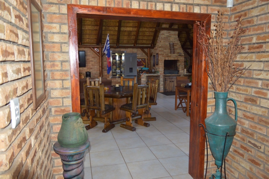 6 Bedroom Property for Sale in Doringkruin North West